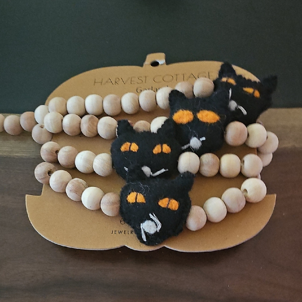 Black Cat Beaded Garland 6 Ft